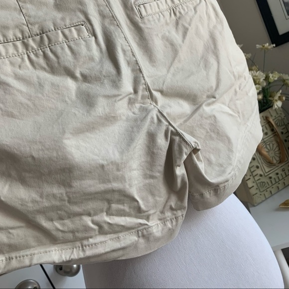 Gap 00 Bermuda Khaki Shorts - Picture 9 of 11